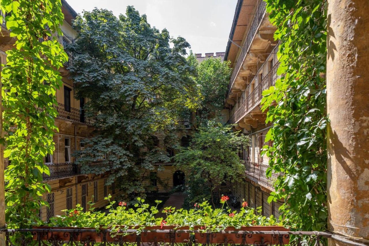 Central And Large Ac Home Away From Home Budapest Luaran gambar