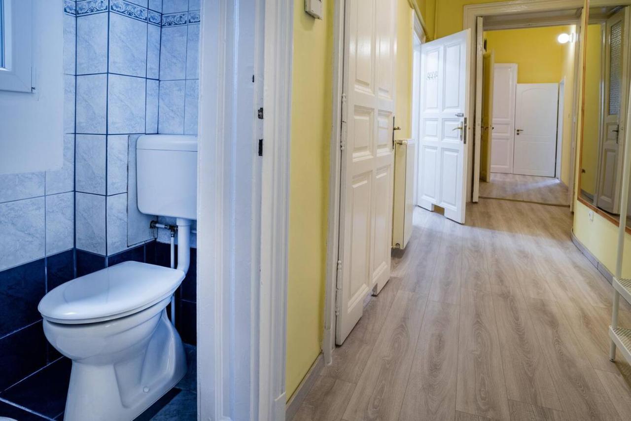 Central And Large Ac Home Away From Home Budapest Luaran gambar